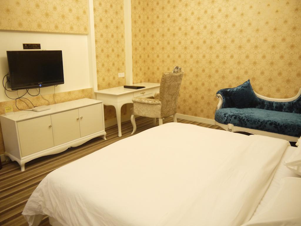 Ogod Boutique 4*